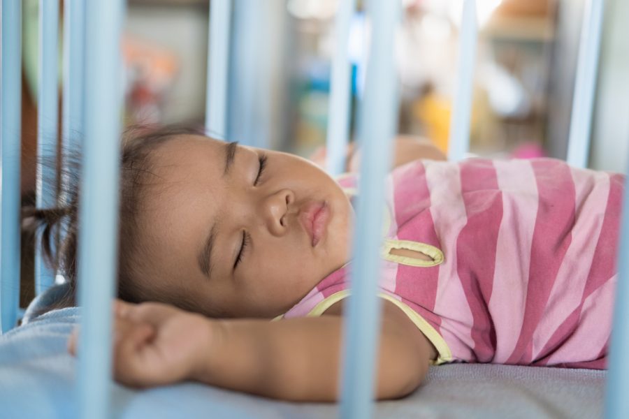 ¿Por qué las siestas son imprescindibles para los bebes y niños?