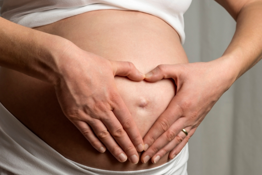 Bonding with Your Baby Bump: Ideas for Partners Too!